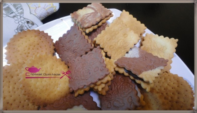 sablé chocolat, chhiwate, chocolat, cuisine marocaine, cuisine oum nidal, cuisineoumnidal, facile, gateau chocolat, halwa, biscuit enfant, om nidal, recette, recette facile, sucree, أطباق حلوة, أم نضال, ام نضال, حلويات, شهيوات, شهيوات مغربية, شوكولا, صابلي بالشوكولا, بيسكوي بالشوكولا, مطبخ أم نضال,  وصفات, وصفة, وصفة سهلة, صابلي للأطفال, بيسكوي للأطفال