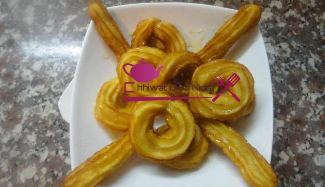 churros, khringo, beignets, ramadan, cuisine oum nidal, chhiwate, cuisine marocaine, recette, facile, شهيوات مغربية, أم نضال, خرينكو, شورو, تشورلو, وصفة, معجنبت حلوة, شهيوات رمضان, حلويات, أطباق حلوة