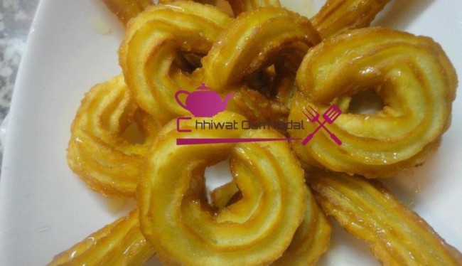 churros, khringo, beignets, ramadan, cuisine oum nidal, chhiwate, cuisine marocaine, recette, facile, شهيوات مغربية, أم نضال, خرينكو, شورو, تشورلو, وصفة, معجنبت حلوة, شهيوات رمضان, حلويات, أطباق حلوة