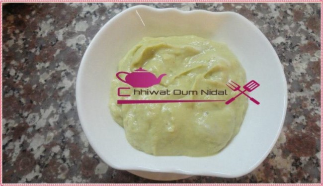 sauce avocat, sauce salade, sauce yaourt, chhiwate, cuisine oum nidal, cuisine marocaine, recette, recette facile, om nidal, شهيوات مغربية, أم نضال, صلصة الفوكا, صلصة الافوكا, صلصة السلطات, صلصة الياغورت,  وصفات