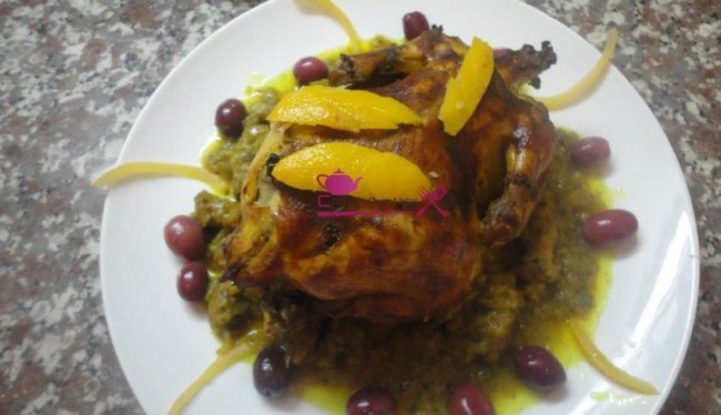 poulet aux olives, chhiwate, plats poulets, cuisine marocaine, cuisineoumnidal, om nidal, recette, أم نضال, دجاج بالدغميرة, دجاج محمر, دجاج بالزيتون, شهيوات مغربية, مطبخ أم نضال, أطباق الدجاج, وصفة