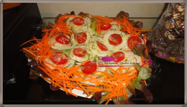 salade fenouil, tomate cerise, salade, sauce salade, cuisine marocaine, cuisine oum nidal, recette, سلطة البسباس, طماطم صغيرة, خس, شهيوات مغربية, ام نضال, وصفة