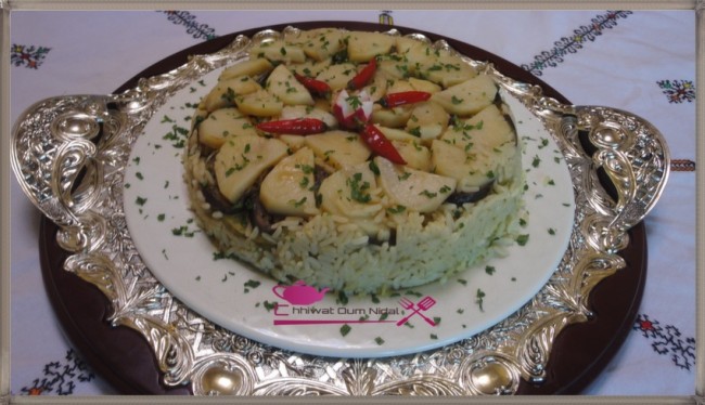 chhiwate, cuisine, cuisine marocaine, couscous marocain, cuisine orientale, cuisine oum nidal, cuisineoumnidal, oum nidal, recette, plats poulet, أطباق مالحة, أم نضال, ام نضال, شهيوات, شهيوات العيد, شهيوات مغربية, وصفات شرقية,  مقلوبة الارز, مقلوبة الروز بالدجاج و الخضر, مقلوبة الروز بالدجاج و الفلفل, مطبخ أم نضال, وصفات, أطباق الدجاج