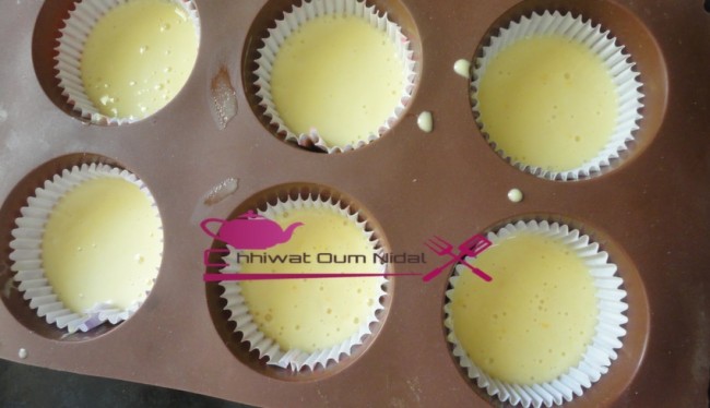 cupcake citron, cup cake, crème citron, creme, citron, mini cake, cuisine oum nidal, cuisine marocaine, recette, recette facile, cake, gateau, sucree, orange, sucrée, كابكيك, كاب كيك الحامض, ميني كيك الليمون, كريم الحامض, كاكاو, كيك صغير, حامض, ليمون, شهيوات مغربية, البرتقال, أم نضال, وصفة سهلة, حلويات, حلوى, اطباق حلوة