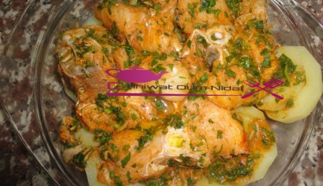 poisson au four, requin au pomme de terre, poisson mariné, chhiwate, plats poisson, recette, cuisine oum nidal, cuisine marocaine, recette facile, شهيوات مغربية, أم نضال, وصفة, السمك في الفرن, الفرخ بالبطاطس, الفرخ مشرمل, أطباق السمك