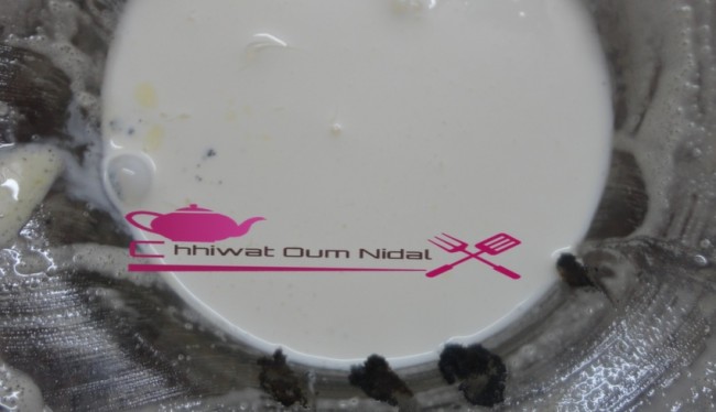 bavarois, bavarois vanille, bavarois à la crème vanille, crème bavaroise, chhiwate, cuisine, cuisine marocaine, cuisine oum nidal, cuisineoumnidal, dessert, facile, gateau, oum nidal, recette, glace, sucree, أطباق حلوة, أم نضال, ام نضال, حلوى, حلويات, ديسير, سهلة, شهيوات, شهيوات مغربية, حلويات, بافاروا بالفاني, بافاروا بكريما الفاني, فانيلا, فواكه, كاطو, محليات, مثلجات, أطباق باردة, مطبخ أم نضال, وصفات, وصفة