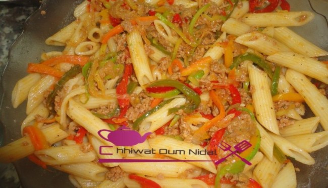 gratin patte legume, pate vice, sauce béchamel, bechamel, recette, cuisine oum nidal, cuisine marocaine, chhiwate, كراتان المقرونة بالخضر, كراتان المعجنات و الخضر, الكفتةو صلصة البيشاميل, شهيوات مغربية, ليباط, أم نضال, وصفة, وصفات