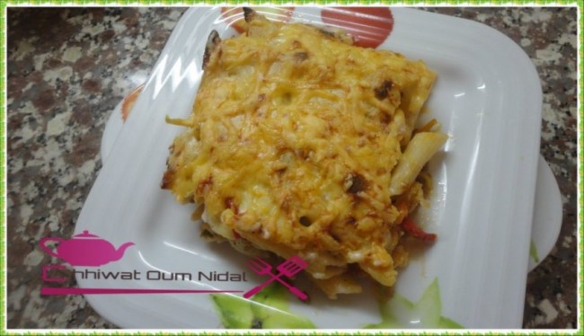 gratin patte legume, pate vice, sauce béchamel, bechamel, recette, cuisine oum nidal, cuisine marocaine, chhiwate, كراتان المقرونة بالخضر, كراتان المعجنات و الخضر, الكفتةو صلصة البيشاميل, شهيوات مغربية, ليباط, أم نضال, وصفة, وصفات