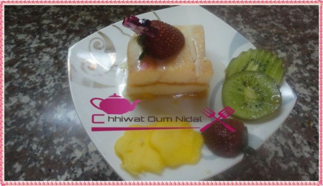 flan biscuit, flan mangue, dessert, chhiwate, cuisine oum nidal, cuisine marocaine, boudoires, fruits, recette, sucrée, sucree, شهيوات مغربية, أم نضال, فلان بالبيسكوي, فلان بالمانك, فواكه, ديسير, وصفة, سهلة, طارت: حلويات, محليات, أطباق حلوة