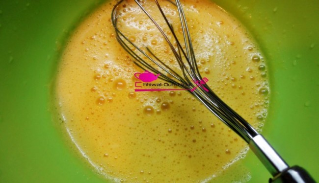 flan caramel, crème renversée, cuisine oum nidal, cuisine marocaine, recette, flan au four, flan au bain marie, chhiwate, sucrée, sucree, creme renverse, شهيوات مغربية, أم نضال, وصفة, فلان كراميل بلكريمة, فلان في الفرن, فلان مقلوب, محليات, أطباق حلوة,