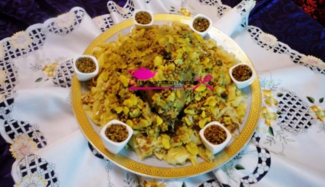 refissa, refissa au poulet, cuisine marocaine, cuisine oum nidal, recette, Trigonella, plats pulets, lentilles, chhiwate, شهيوات مغربية, أم نضال, وصفة, اطباق الدجاج, الرقيسة بالدجاج البلدي, الرفيسة بالعدس و الفول, الرفيسة العمية, الحلبة, راس الحانوت, المساخن, التريد, مسمن الرفيسة, الملوي, شهيوات السبوع, المولود الجديد, العقيقة