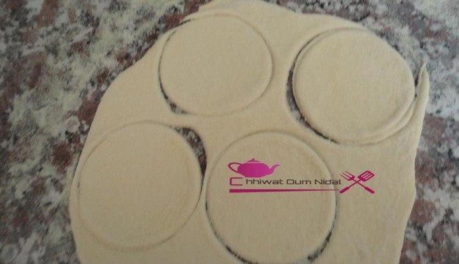 betbote, crèpe, crepe, betbote au thon, chhiwate, cuisine oum nidal, cuisine marocaine, recette, recette facile, plats salée, salee, om nidal, شهيوات مغربية, أم نضال, بطبوط بالطون, بطبوط صغير, بطبوط معمر, وصفات, وصفات سهلة, مملحات, اطباق مالحة