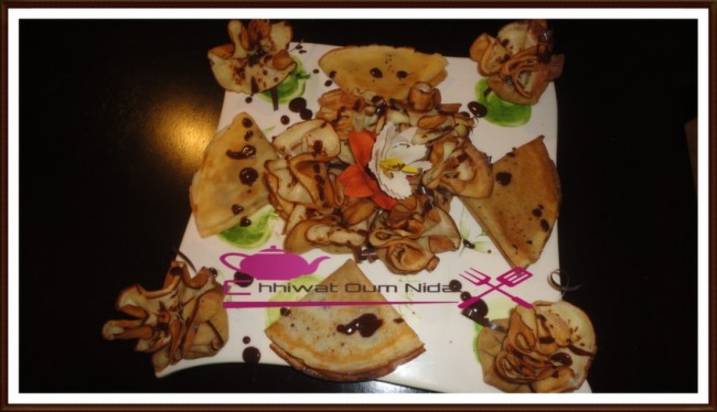 crepe sans beurre, chhiwate, chocolat, crepe, crepe chocolat, crepe chocolat banane, cuisine marocaine, cuisine oum nidal, cuisineoumnidal, facile, gateau, om nidal, recette, recette facile, sucree, أطباق حلوة, أم نضال, ام نضال, حلويات, رغيفات حلوة, شهيوات, شهيوات مغربية, فطائر حلوة, كريب, كريب الشوكولا و الموز, مطبخ أم نضال, كريب بدون زبدة, وصفات, وصفة, صريرات الكريب بالشوكولا و الموز, كميمسات الكريب, وريدات الكريب, وصفة سهلة