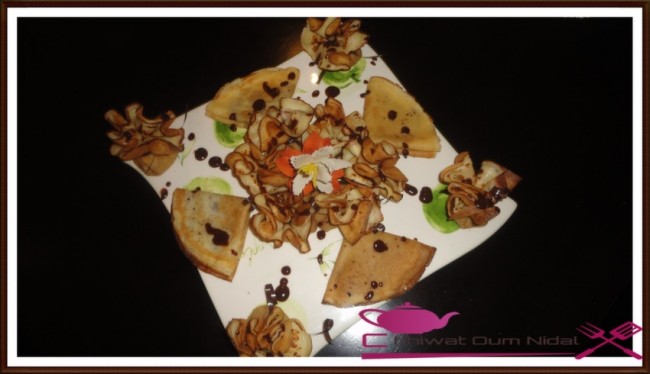 crepe sans beurre, chhiwate, chocolat, crepe, crepe chocolat, crepe chocolat banane, cuisine marocaine, cuisine oum nidal, cuisineoumnidal, facile, gateau, om nidal, recette, recette facile, sucree, أطباق حلوة, أم نضال, ام نضال, حلويات, رغيفات حلوة, شهيوات, شهيوات مغربية, فطائر حلوة, كريب, كريب الشوكولا و الموز, مطبخ أم نضال, كريب بدون زبدة, وصفات, وصفة, صريرات الكريب بالشوكولا و الموز, كميمسات الكريب, وريدات الكريب, وصفة سهلة