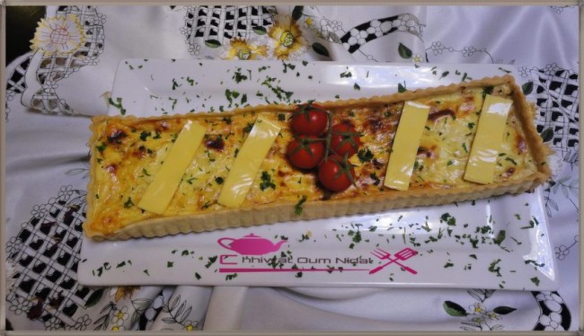 quiche oignons, tarte salée, salee, recette facile, recette rapide, cuisine oum nidal, cuisine marocaine, om nidal, chhiwate, كيش بالبصر, كيش سهل, وصفات سهلة, وصفات سريعة, أم نضال, شهيوات مغربية, 