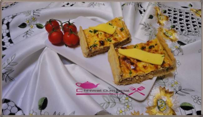 quiche oignons, tarte salée, salee, recette facile, recette rapide, cuisine oum nidal, cuisine marocaine, om nidal, chhiwate, كيش بالبصر, كيش سهل, وصفات سهلة, وصفات سريعة, أم نضال, شهيوات مغربية, 