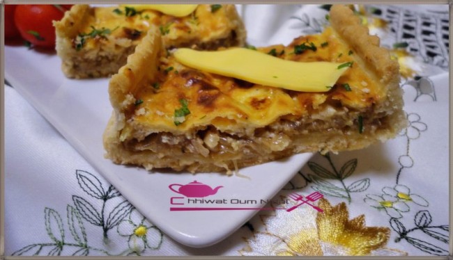 quiche oignons, tarte salée, salee, recette facile, recette rapide, cuisine oum nidal, cuisine marocaine, om nidal, chhiwate, كيش بالبصر, كيش سهل, وصفات سهلة, وصفات سريعة, أم نضال, شهيوات مغربية, 