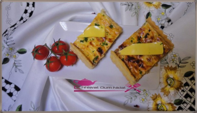 quiche oignons, tarte salée, salee, recette facile, recette rapide, cuisine oum nidal, cuisine marocaine, om nidal, chhiwate, كيش بالبصر, كيش سهل, وصفات سهلة, وصفات سريعة, أم نضال, شهيوات مغربية, 