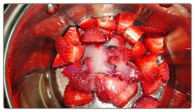 dessert riz et fraise, chhiwate, cuisine, cuisine marocaine, cuisine oum nidal, cuisineoumnidal, dessert, facile, compote fraise, flan riz, fruits rouge, gateau, oum nidal, recette, sucree, أطباق حلوة, أم نضال, ام نضال, حلوى, حلويات, ديسير, سهلة, شهيوات, شهيوات مغربية, حلويات, محلى الروز والفراولة, فلان بالمحلى الارز و الفريز, فلان الروز, فواكه, كاطو, محليات, مطبخ أم نضال, وصفات, وصفة