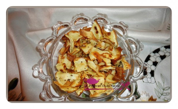 chhiwate, chips crepe au fromage et thym, crepe salée, salée anniversaire, cuisine marocaine, cuisine oum nidal, cuisineoumnidal, om nidal, plats salées, recette, salée, recette ramadan, أطباق مالحة, أم نضال, ام نضال, شيبس الكريب بالجبن و الزعتر, كريب مالح, شهيوات, شهيوات رمضان, شهيوات مغربية, مطبخ أم نضال, مقرمشات, مملحات, وصفات 