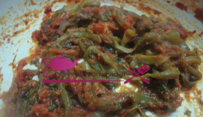 salade tomate et poivron, salade marocaine, tektouka, chhiwate, cuisine, cuisine oum nidal, cuisineoumnidal, oum nidal, recette, salade, أم نضال, ام نضال, سلطة الطماطم و الفلفل المشوية, سلطة, سلطة الطماطم و الفلفل المشوية, التكتوكة, شهيوات, شهيوات مغربية, سلطات متنوعة, سلطة مغربية, مطبخ, مطبخ أم نضال, مقبلات, وصفة