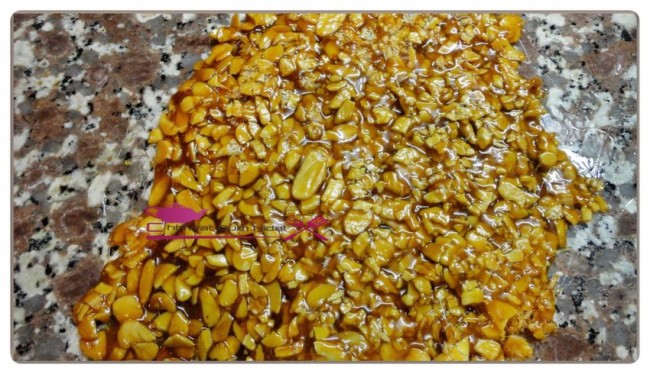 nougat glacé, glace nougat, nougatine, glace fruits confits, chhiwate, glace au miel, glace sans gélatine, glace facile, cuisine marocaine, cuisine oum nidal, cuisineoumnidal, dessert, facile, gateau, glace, oum nidal, recette, sucree, أطباق باردة, أطباق حلوة, أم نضال, ام نضال, النوكا كلاصي, كلاص النوكا, كلاص بدون جيلاتين, كلاص بالعسل, كلاص بالفواكه المعسلة, حلوى, حلويات, ديسير, سهلة, شهيوات, شهيوات مغربية, كاطو, مثلجات, محليات, مطبخ أم نضال, وصفات, وصفة