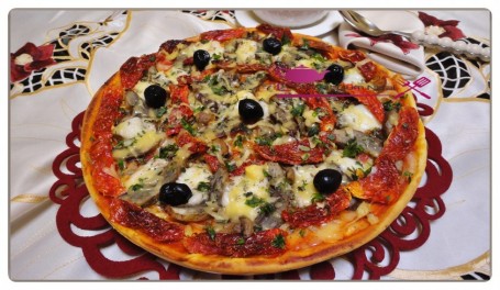 pizza artichauts et tomates sechées (6)