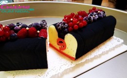 كاطو كلاصي راقي و رائع بتجانس مذاقات و تناسق ألوان entremet velour noir